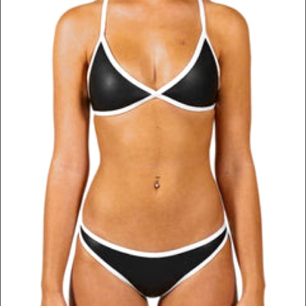 Hoaka Swimwear Sita Black Set NEW BIKINI NWT